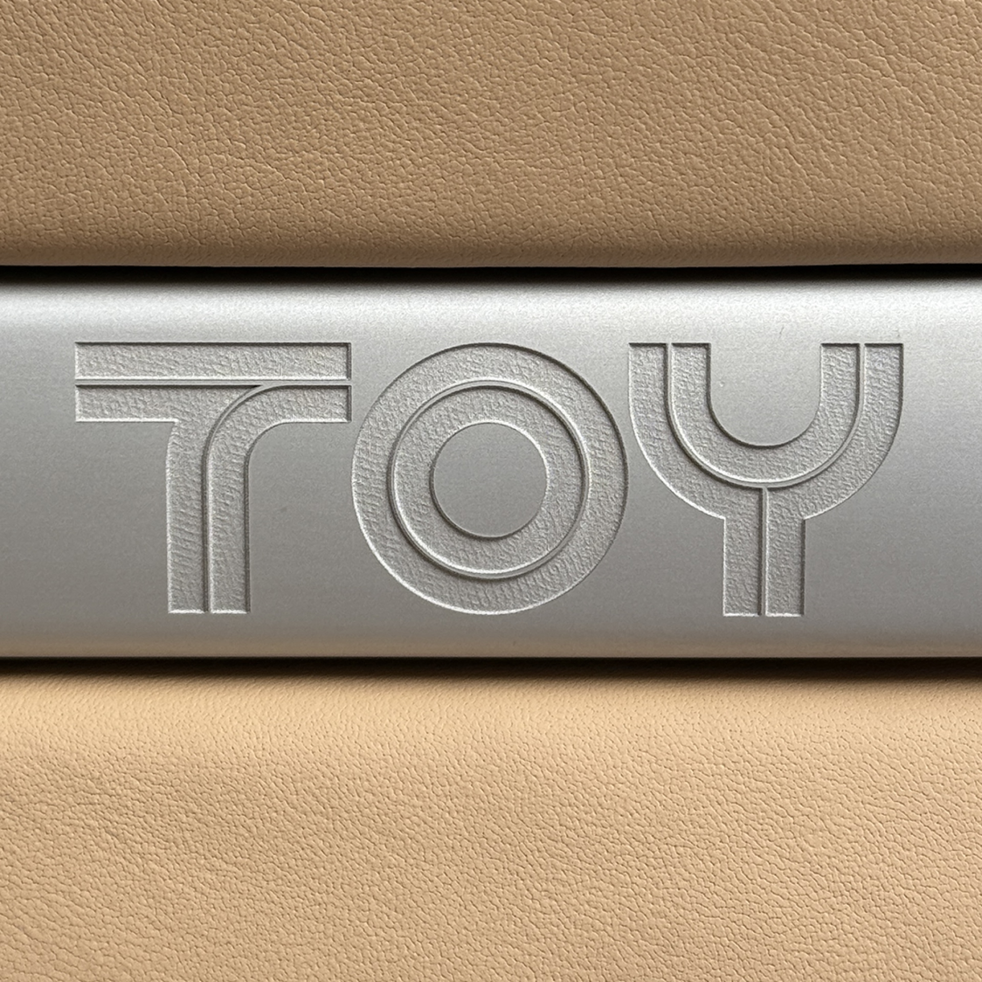 TOY 01 interior detail